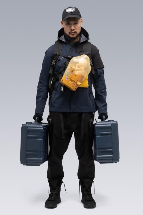 th Kurtka inspirowana Death Stranding wyprzedana na pniu nawet pomimo wyceny na prawie 2 tysiace dolarow 144945,1.jpg